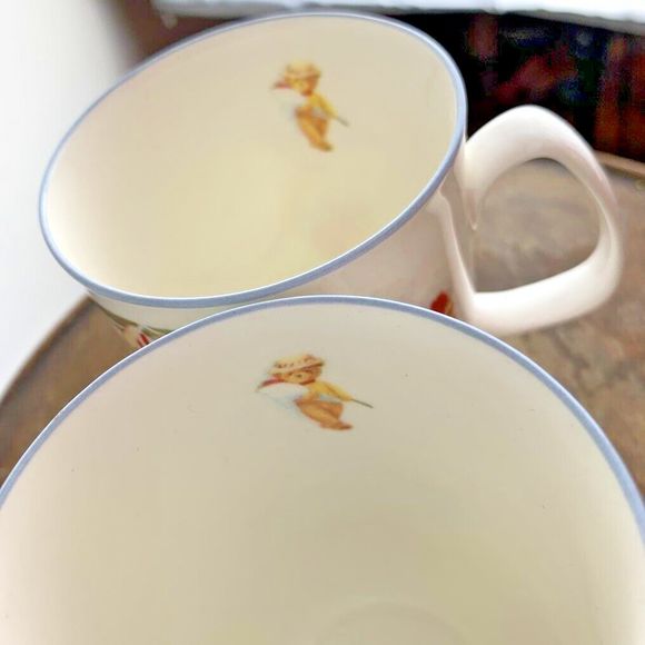 Set of 2 Vintage Rose Of England Off-White Bone China Coffee Tea Mugs Teddy Bear - Picture 5 of 6